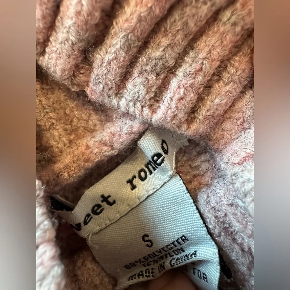 Sweet Romeo Blush Ribbed Knit Top - Picture 11 of 16